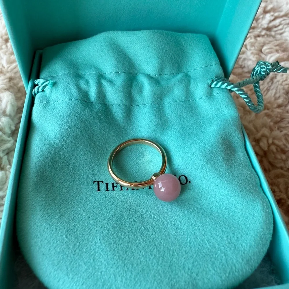 Tiffany&Co Hardware Ball Ring with Pink Quartz in 18k Rose Gold size 5